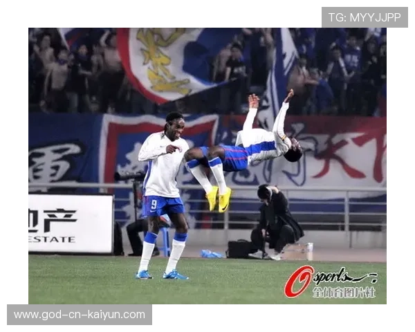 “东安湖体育公园：铁人三项赛场成全球选手的挑战之地”